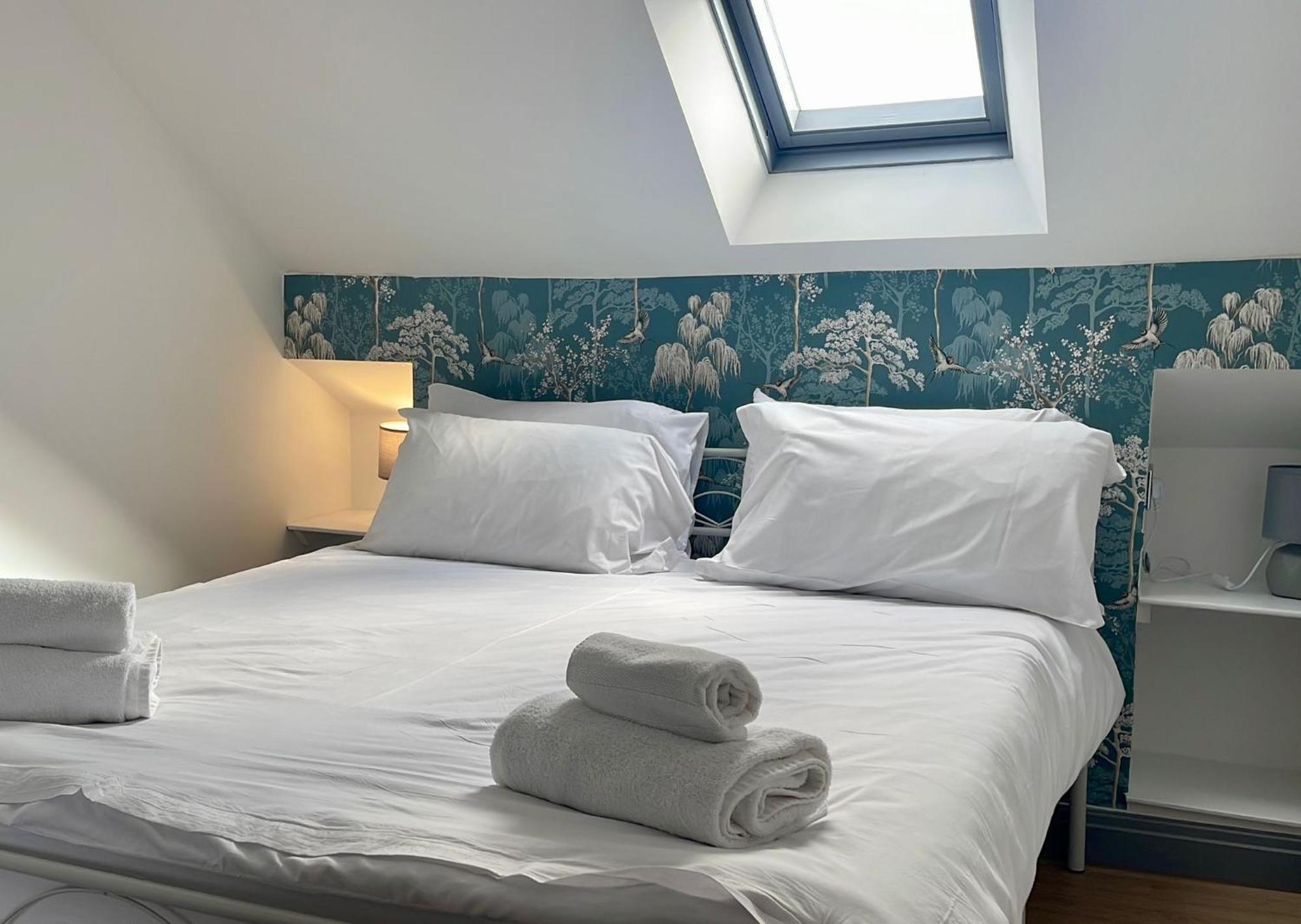 Lilyrose Hotel Уитби Екстериор снимка