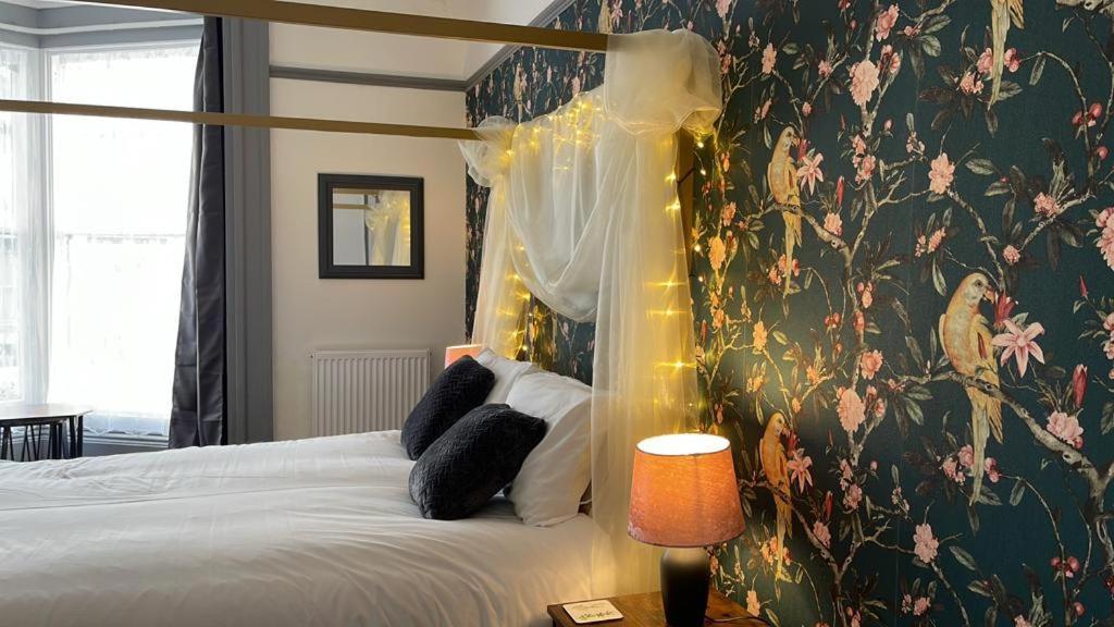 Lilyrose Hotel Уитби Стая снимка