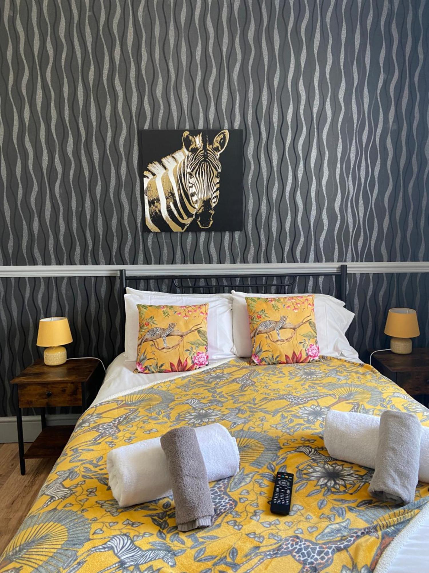 Lilyrose Hotel Уитби Стая снимка
